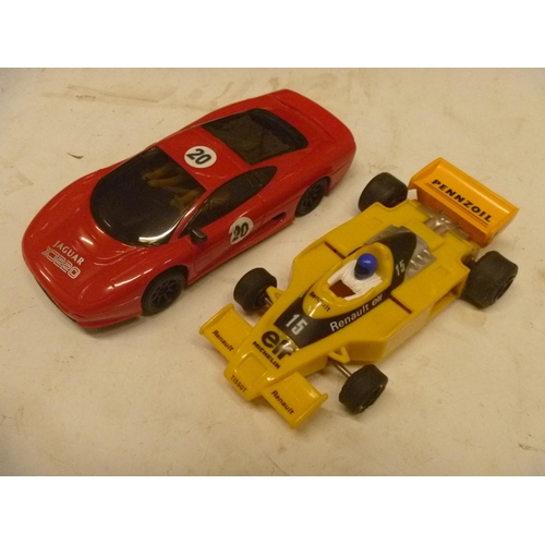 231 - SCALEXTRIC SLOT CAR - UNBOXED JAGUAR XJ220 AND RENAULT ELF