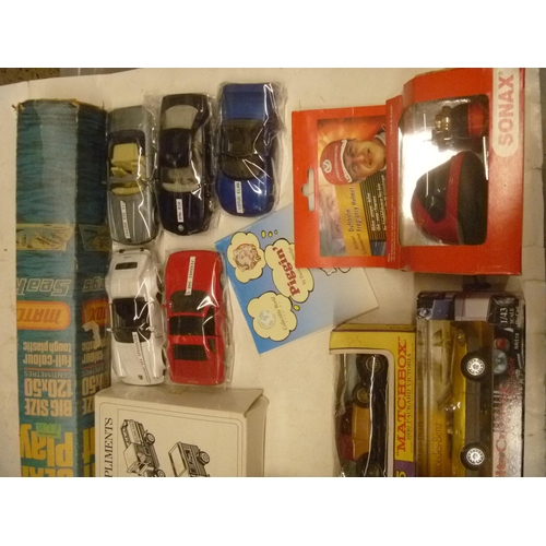 53 - QTY OF MATCHBOX AND OTHER DIECAST VEHICLES MOSTLY BOXED
