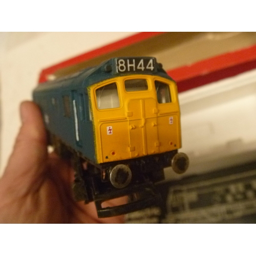 100 - TRIANG HORNBY RAILWAYS HO / OO GAUGE BR CLASS 25 DIESEL ELECTRIC LOCOMOTIVE UNTESTED BOXED