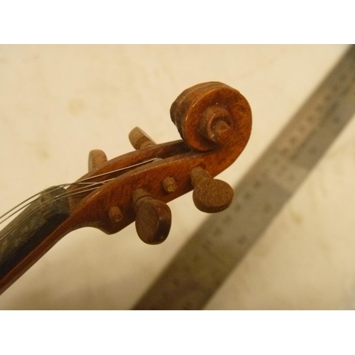 3 - EXQUISITE HAND-MADE MINIATURE WOODEN MUSICAL INSTRUMENT VIOLIN OF SUPERB QUALITY, MADE IN THE 1960's
