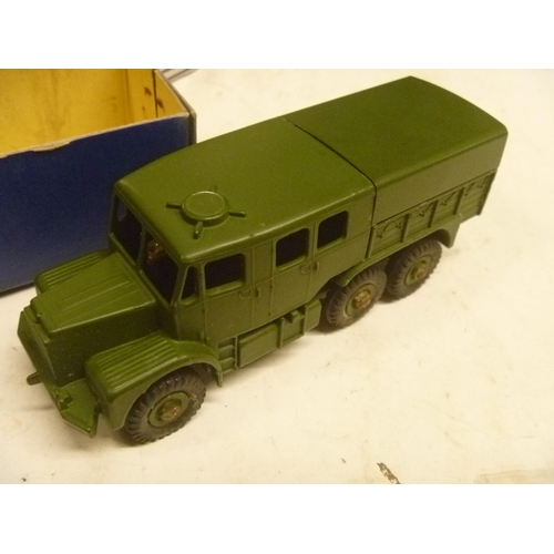 46 - DINKY TOYS MEDIUM ARTILLERY TRACTOR DIECAST AND BOX BOTH GOOD