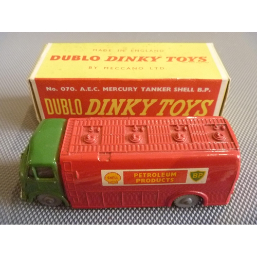 125 - VINTAGE DUBLO DINKY TOYS AEC MERCURY SHELL / BP TANKER (DIECAST VERY GOOD, BOX VERY GOOD)