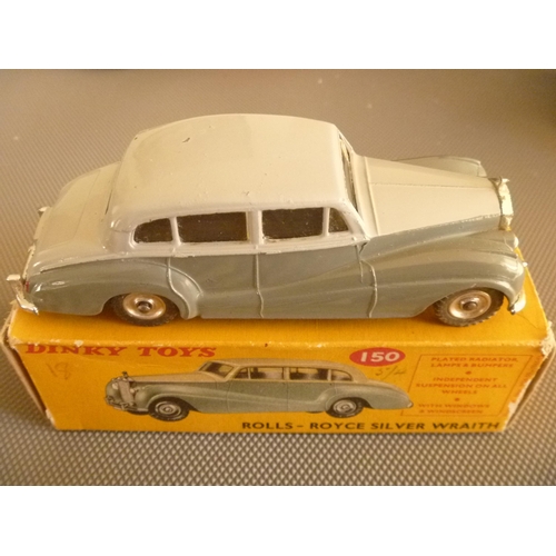 128 - VINTAGE DINKY TOYS ROLLS ROYCE SILVER WRAITH (DIECAST GOOD, BOX FAIR TO GOOD, END FLAP TAPED ON)