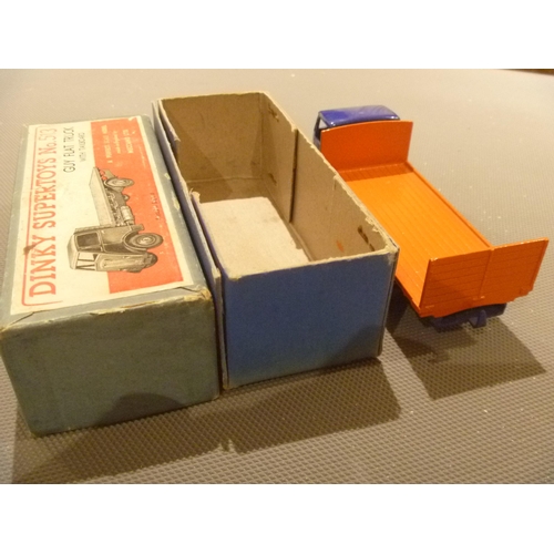154 - ORIGINAL ENGLISH DINKY TOYS GUY FLAT TRUCK (DIECAST VERY GOOD AND BOX GOOD)