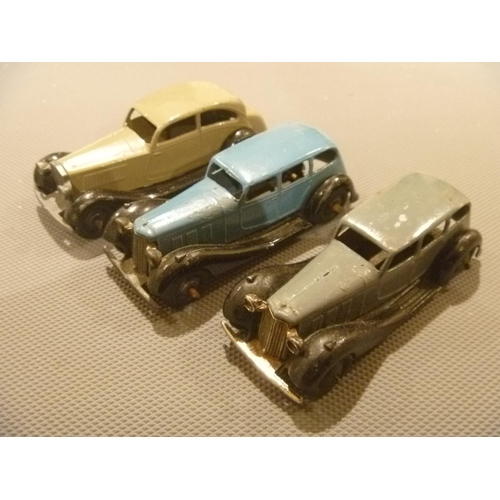 156 - ORIGINAL ENGLISH DINKY TOYS x3 ROLLS ROYCE AND ARMSTRONG SIDDELEY LIMOUSINE