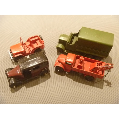 159 - ORIGINAL ENGLISH DINKY TOYS TAXI JEEP BREAKDOWN TRUCK