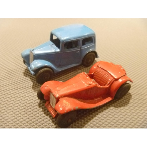 162 - ORIGINAL ENGLISH DINKY TOYS 39 SERIES SMALL SCALE MG AND AUSTIN SEVEN