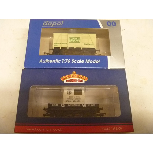 66 - 2 BOXED RAILWAY TRAINS ROLLING STOCK DAPOL AND BACHMANN SR BOX VAN AND PLANK WAGON