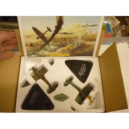 168 - ATLAS EDITIONS AIRCRAFT TWIN SET THE BATTLE OF BRITAIN MESSERSCHMITT AND SPITFIRE