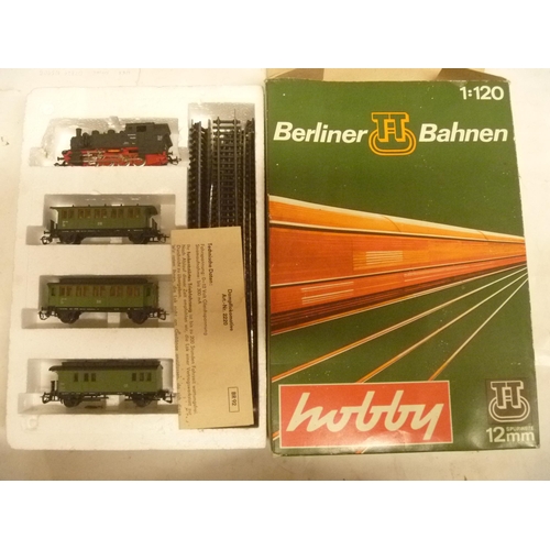 172 - BERLINER BAHNEN HOBBY TT GAUGE MODEL RAILWAY TRAIN SET