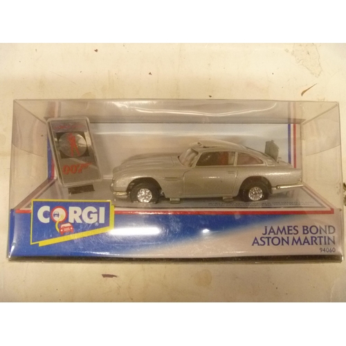 176 - CORGI TOYS JAMES BOND 007 ASTON MARTIN DB5 1993 ISSUE