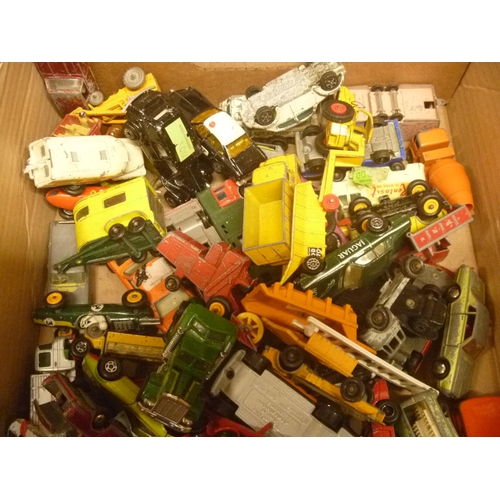 189 - QTY OF PLAYWORN VINTAGE DIECAST MOSTLY LESNEY MATCHBOX AND CORGI JUNIOR SIZED MODELS