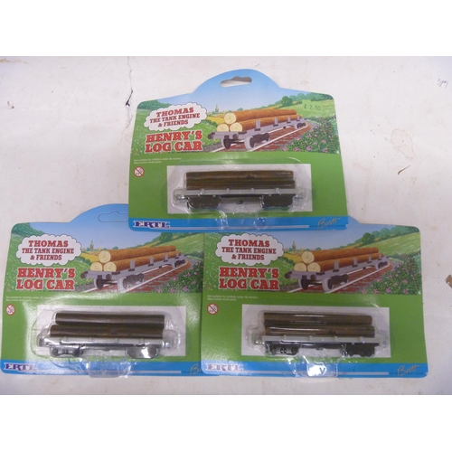 36 - 3 ERTL THOMAS THE TANK ENGINE 