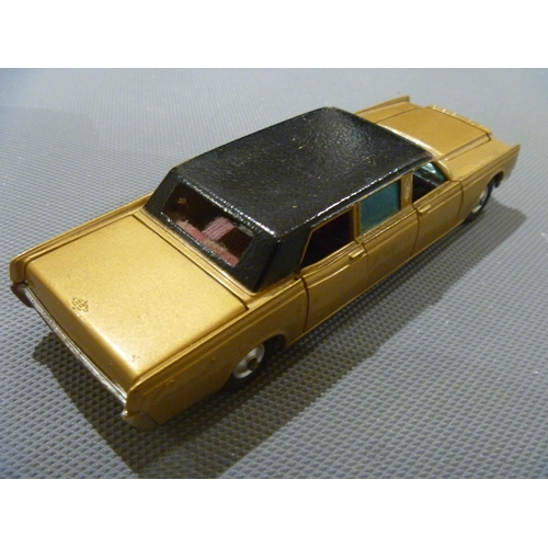 14 - CORGI TOYS UNBOXED LINCOLN CONTINENTAL