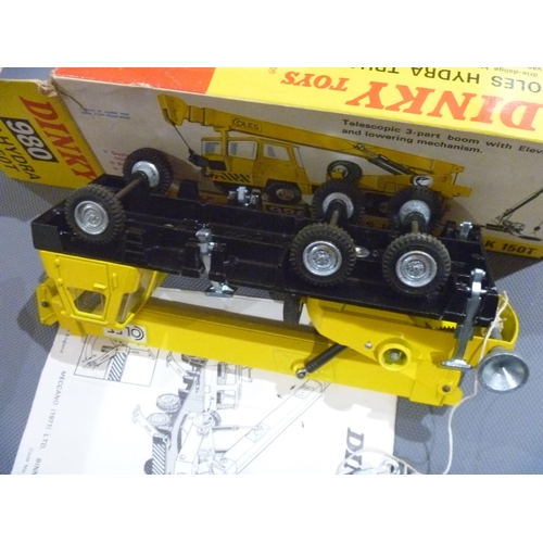 29 - VINTAGE DINKY TOYS WITH ORIGINAL BOX COLES CRANE (RIGGING NEEDS RE-DOING)