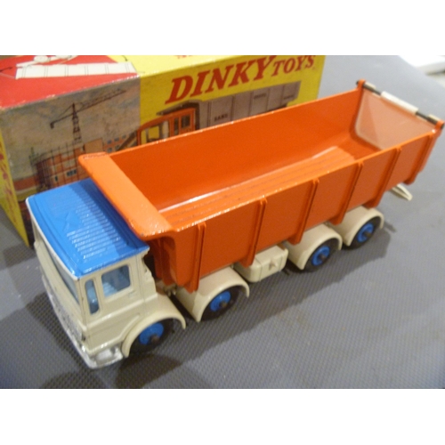32 - VINTAGE DINKY TOYS WITH ORIGINAL BOX LEYLAND DUMP TRUCK WITH TILT CAB