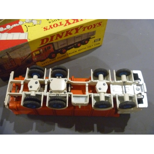 32 - VINTAGE DINKY TOYS WITH ORIGINAL BOX LEYLAND DUMP TRUCK WITH TILT CAB