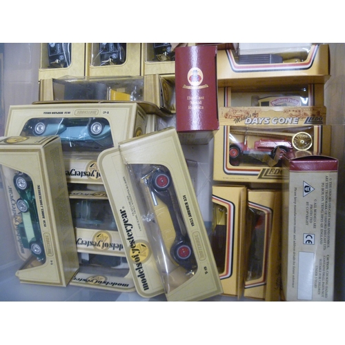 12 - QTY OF LLEDO OXFORD DIECAST AND MATCHBOX MODELS OF YESTERYEAR