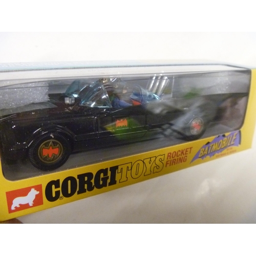 24 - CORGI TOYS RE-ISSUE BATMOBILE IN PERFECT CONDITION WITH ALL ACCESSORIES