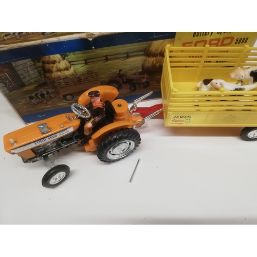 48 - HOVER / SALCO FORD 500 SUPER TRACTOR AND TRAILER PLASTIC
