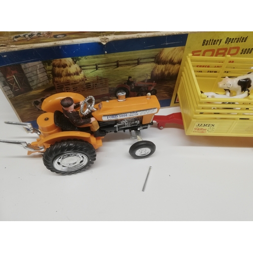 48 - HOVER / SALCO FORD 500 SUPER TRACTOR AND TRAILER PLASTIC