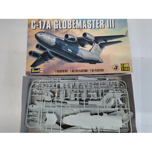 REVELL KIT GLOBEMASTER III AIRCRAFT- VERY QUICK INPSECTION SUGGESTS UNUSED AND UNSTARTED