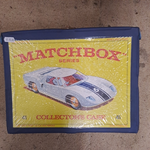 LESNEY MATCHBOX CARRY CASE IN GOOD CONDITION WITH CARRY HANDLE