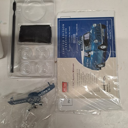 16 - SUNSTAR 1960 AUSTIN MINI VAN RAC 1/12th