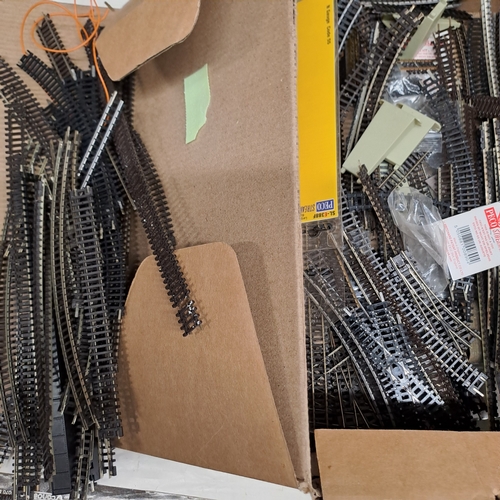 5 - BOX OF PECO MOSTLY N GAUGE TRACK AND POINTS