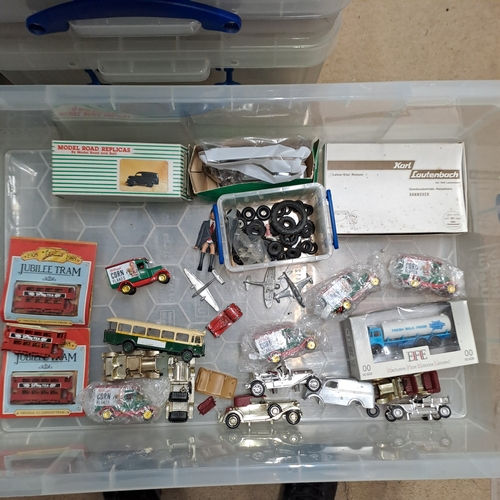 157 - MATCHBOX GIFTWARE DINKY TOYS WHITE METAL KITS PARTS INCOMPLETE