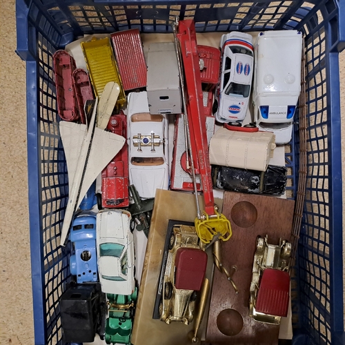 194 - TRAY OF VINTAGE PLAYWORN DIECASTS MATCHBOX DINKY AND CORGI