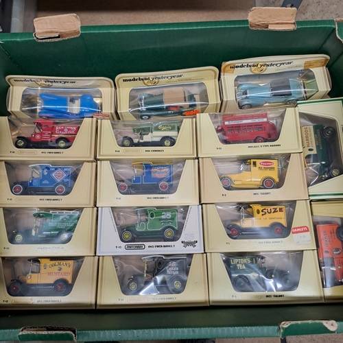 230 - TRAY OF VINTAGE MATCHBOX MODELS OF YESTERYEAR