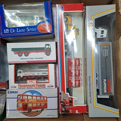 4 - TRAY OF MIXED BOXED DIECASTS EFE GREAT BRITISH BUSES CORGI