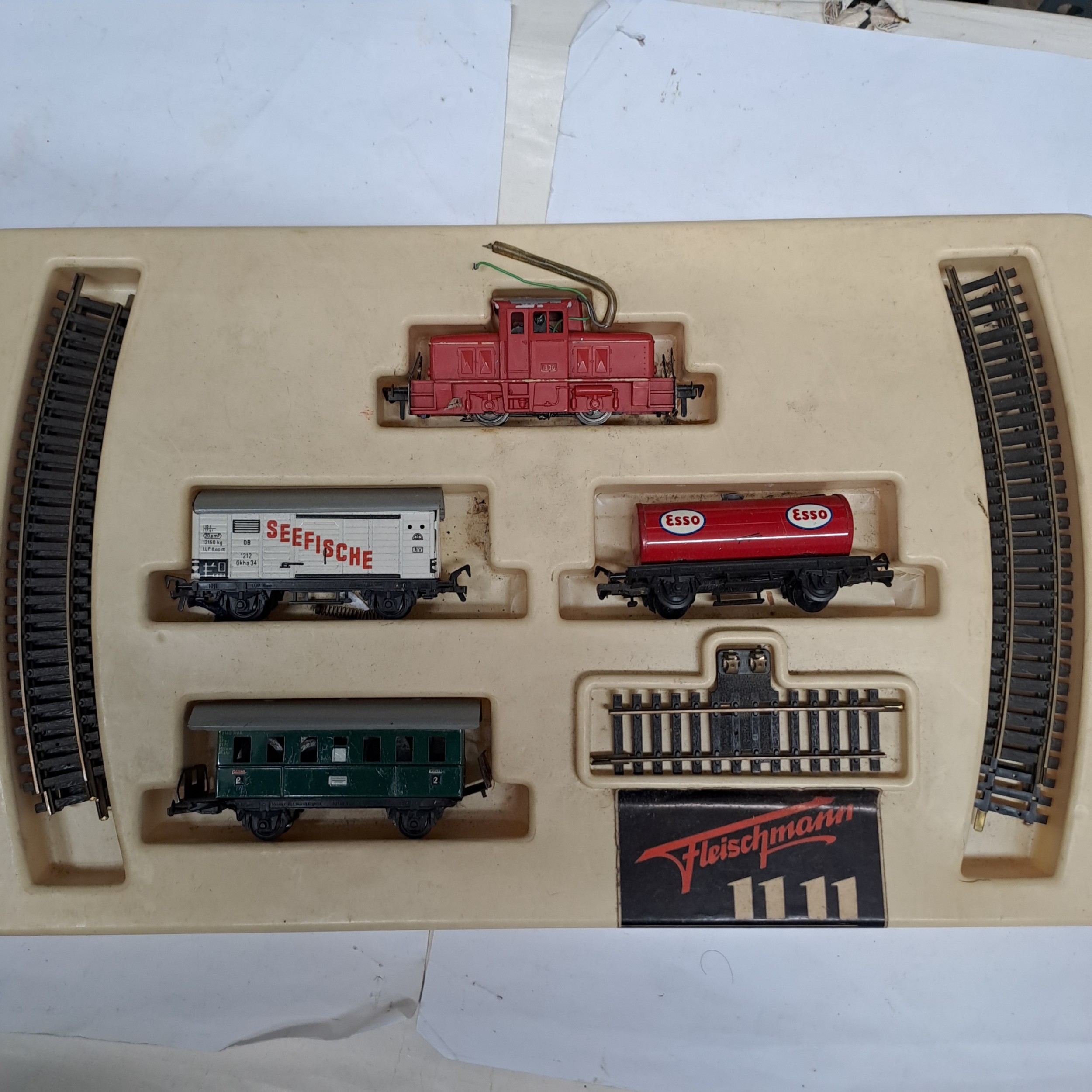 FLEISCHMANN TRAIN SET (NO OUTER BOX)