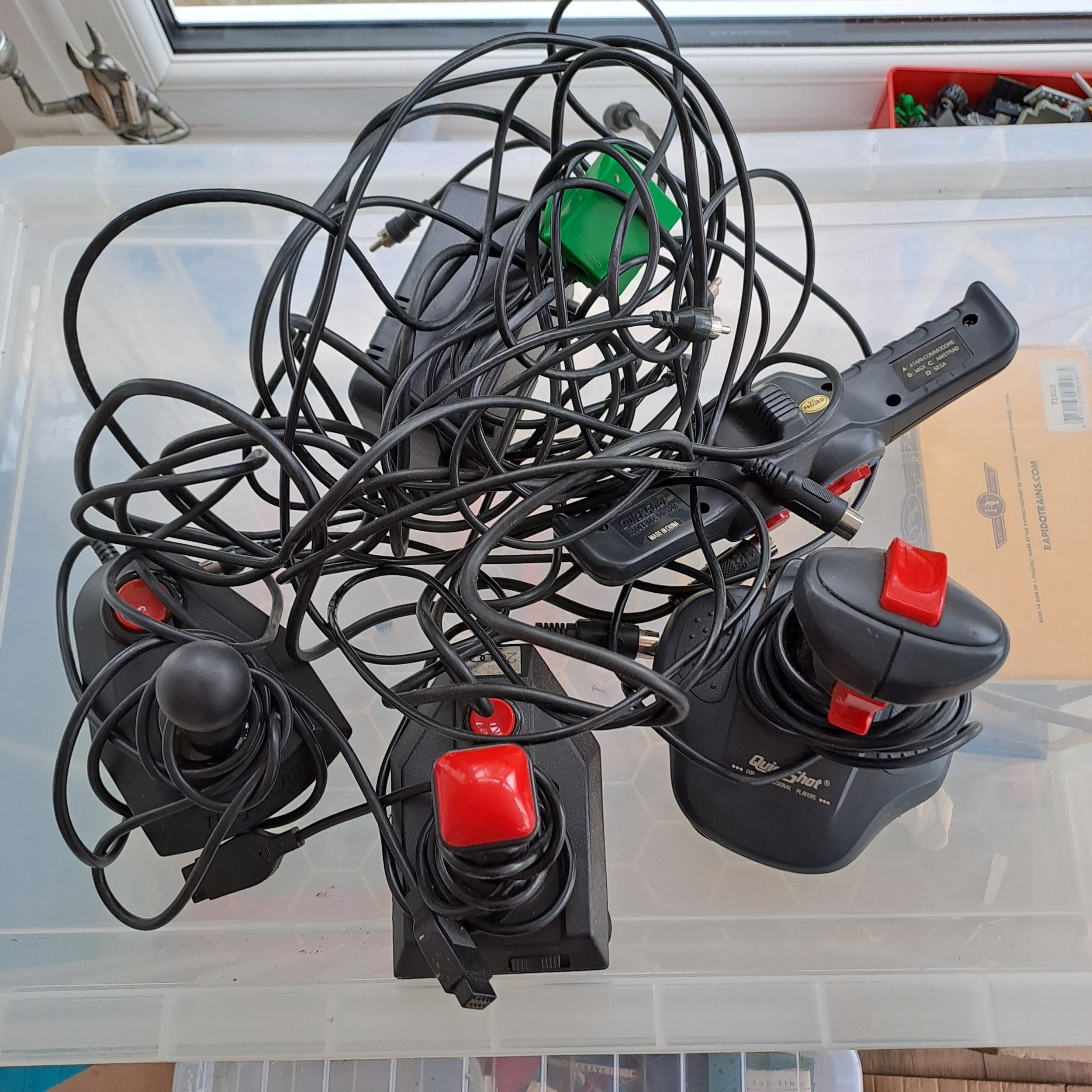 COMMODORE C64 COMPUTER JOYSTICKS / CONTROLLERS UNTESTED