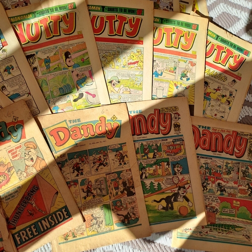 35 - VINTAGE COMICS SOME GOING BACK TO 1960 BUSTER RADIO FUN DANDY DISNEY MIRROR ETC