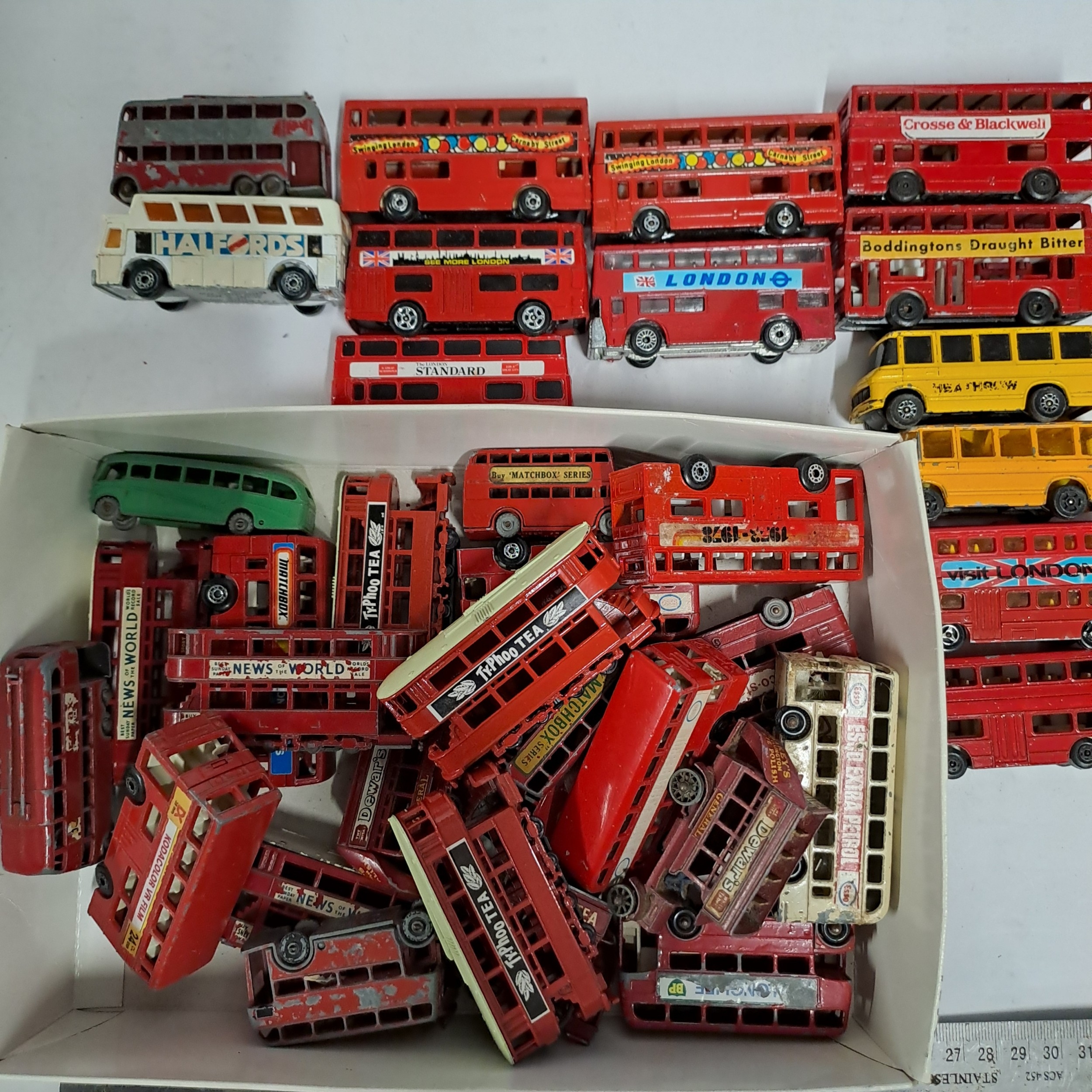 GOOD LOT OF MOSTLY MATCHBOX MB 17 LONDON DOUBLE DECKER RED BUSES