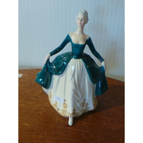 33 - Royal Doulton Lady 'Regal Lady'