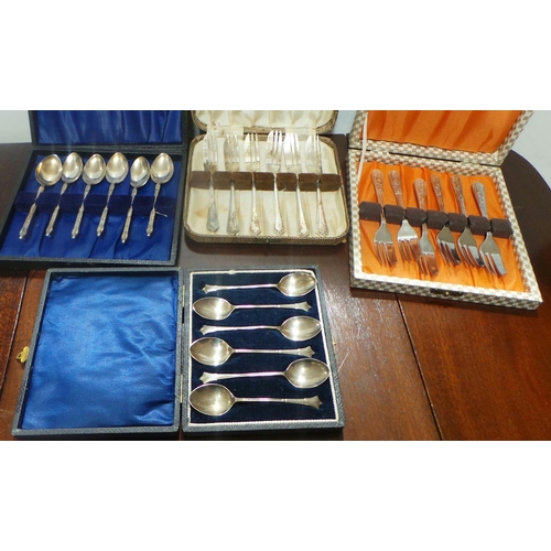 436 - Lot of 4 Boxed Cutlery Sets