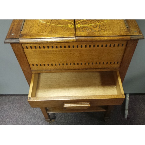 186 - Oak Sewing Work Box with inlay, 46cm long x 27cm deep x 38cm hign