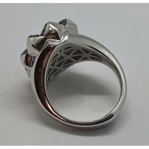 29 - Silver Cluster Ring, Size: N