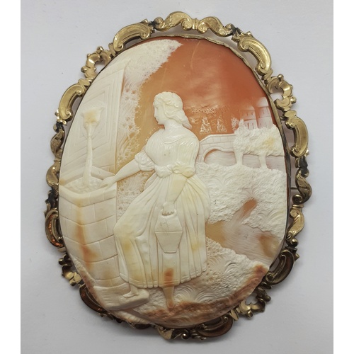 34 - Victorian Gold Cameo Brooch, Large: 10cm in height