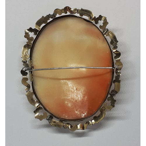 34 - Victorian Gold Cameo Brooch, Large: 10cm in height