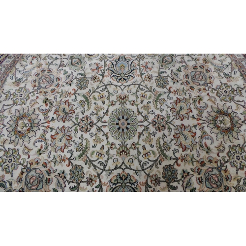 309 - Large Circular Rug, approx 216cm diameter