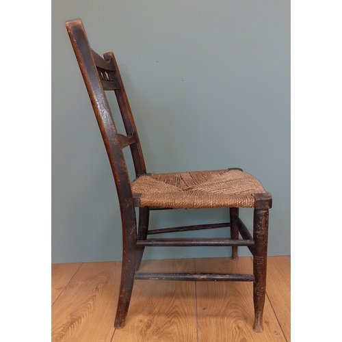 452 - Childs Sugan Chair