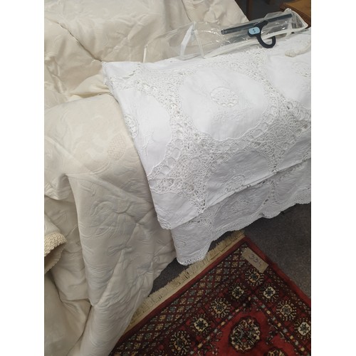 67 - Linen Comforter, 255cm x 260cm and Large White Cotton/Lace Table Cloth with 12 Napkins