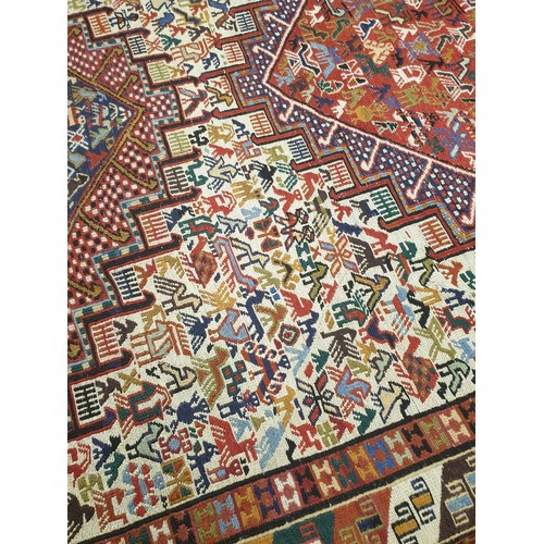 65 - Carpet Square, 190cm x 114cm