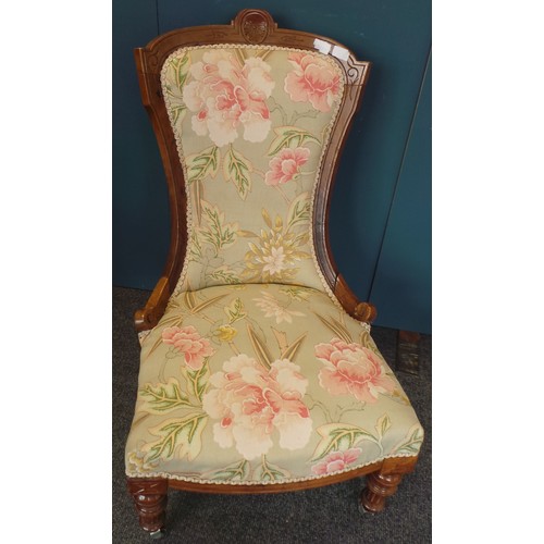 44 - Upholstered Ladies Chair
