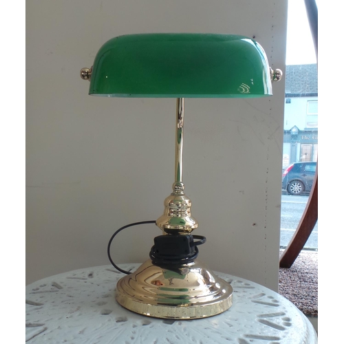 48 - Green Bankers Lamp