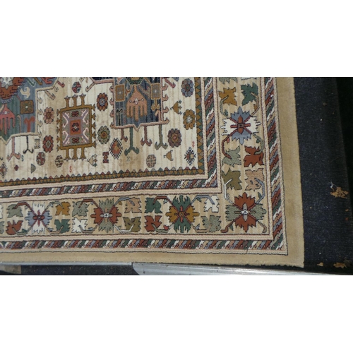 18 - Aztec Style Rug Multi-Coloured, 6ft x 4ft 6